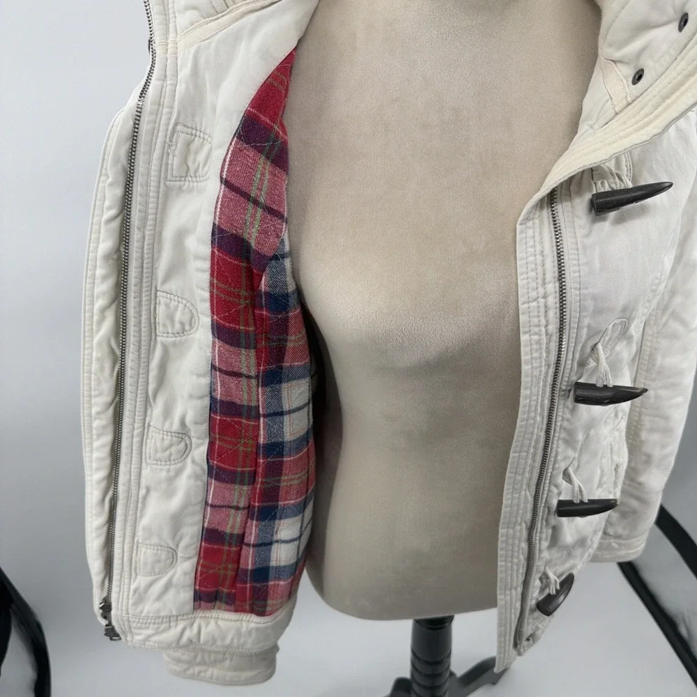 Vintage 2000s Woman's Cream Abercrombie &‎ Fitch Toggle Y2K Jacket Coat Medium